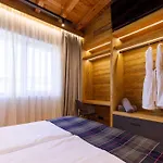 Solis Thermal Villas- Hot Pool וילה בניה